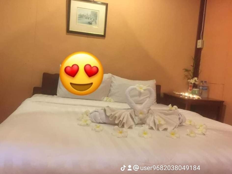 Champa Guesthouse Muang Khong Bagian luar foto