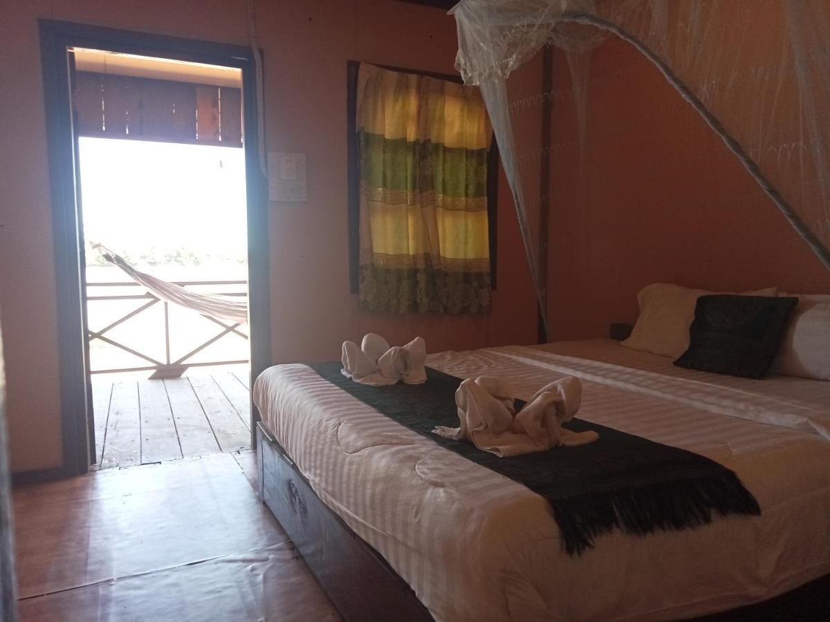 Champa Guesthouse Muang Khong Bagian luar foto
