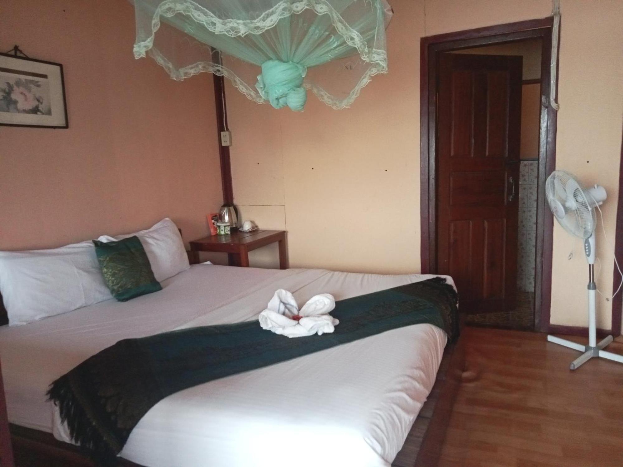 Champa Guesthouse Muang Khong Bagian luar foto