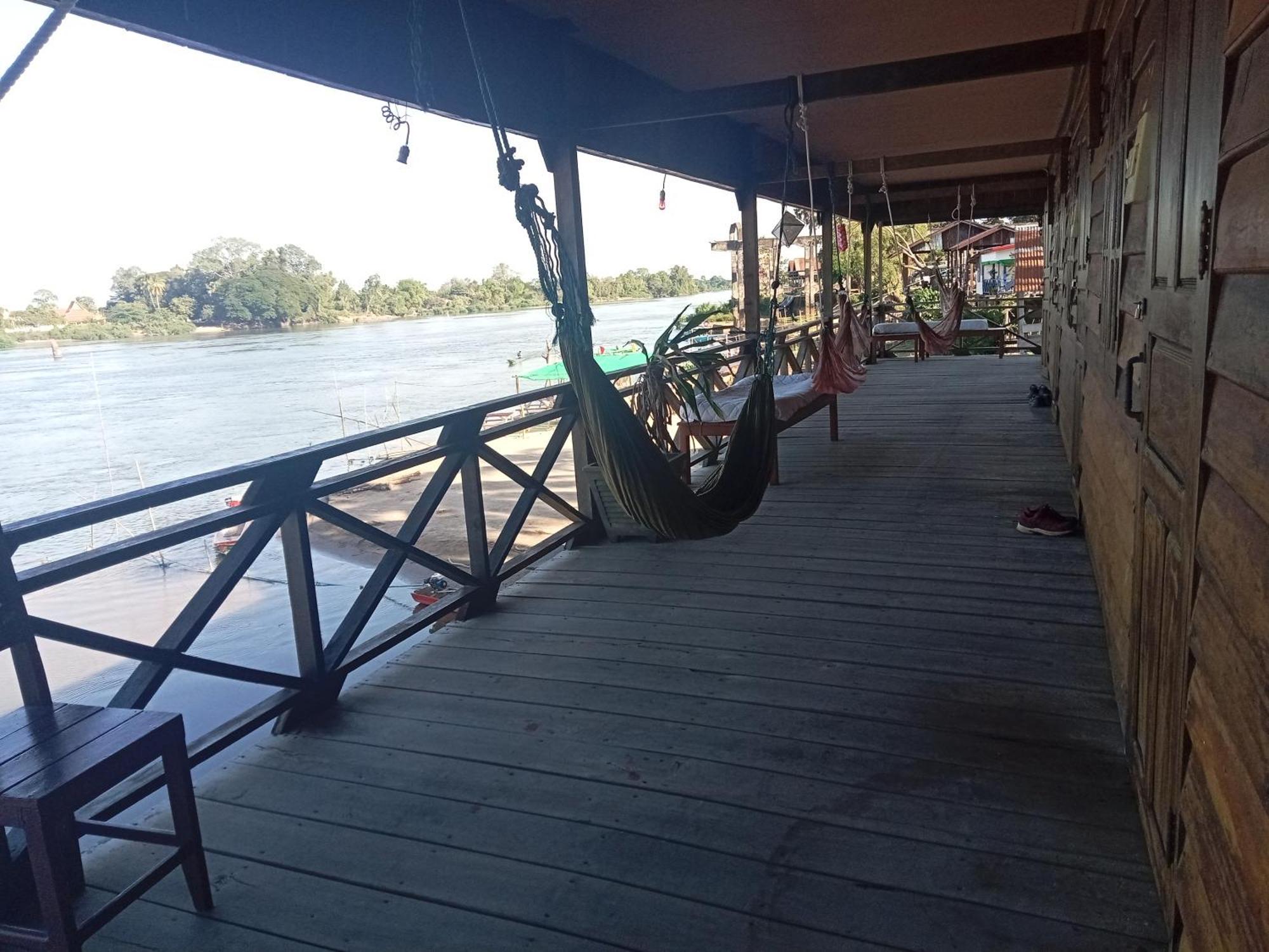 Champa Guesthouse Muang Khong Bagian luar foto