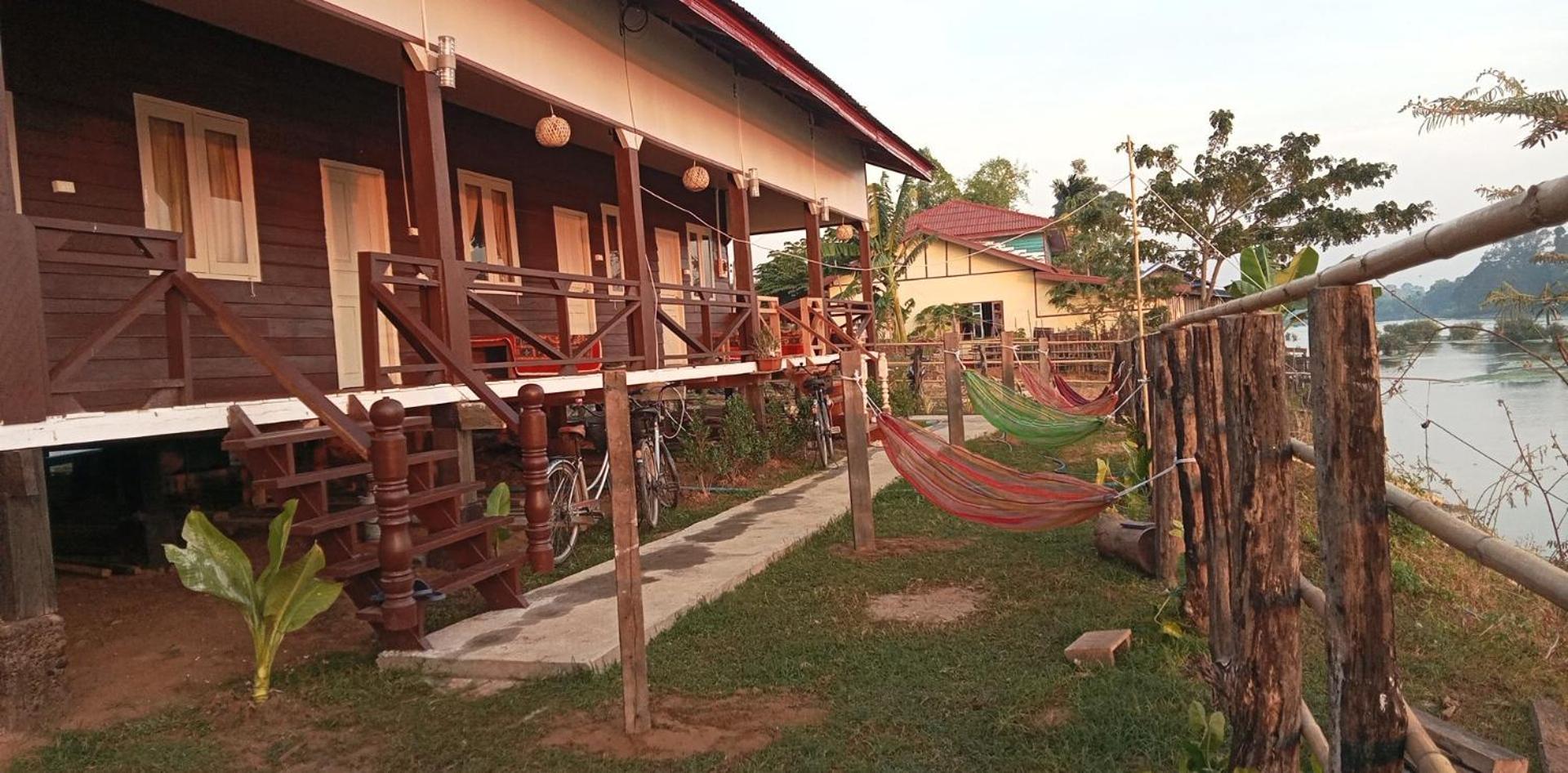 Champa Guesthouse Muang Khong Bagian luar foto